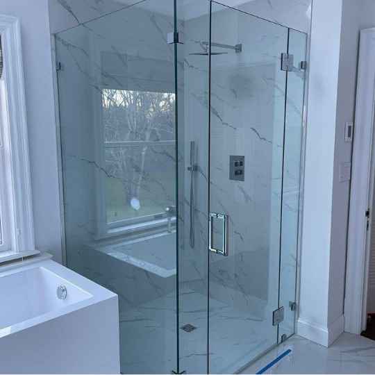 Kaca Shower Tempered